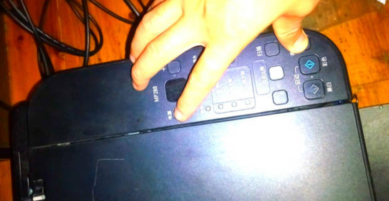 爱普生3118打印机清零-epson l4166拆打印头?